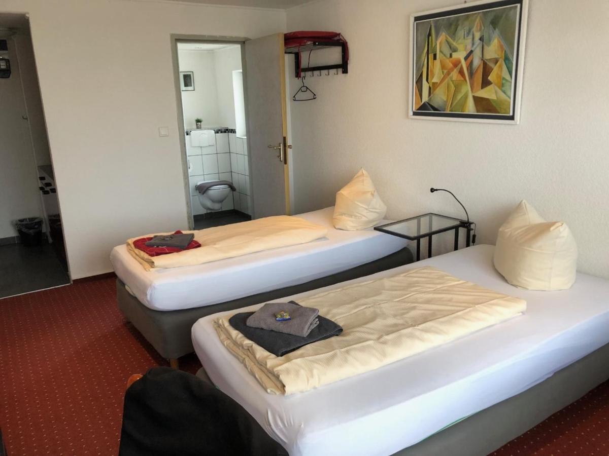 Hotel Saarland Lebach ภายนอก รูปภาพ