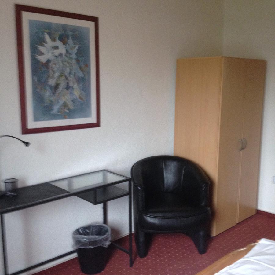 Hotel Saarland Lebach ภายนอก รูปภาพ