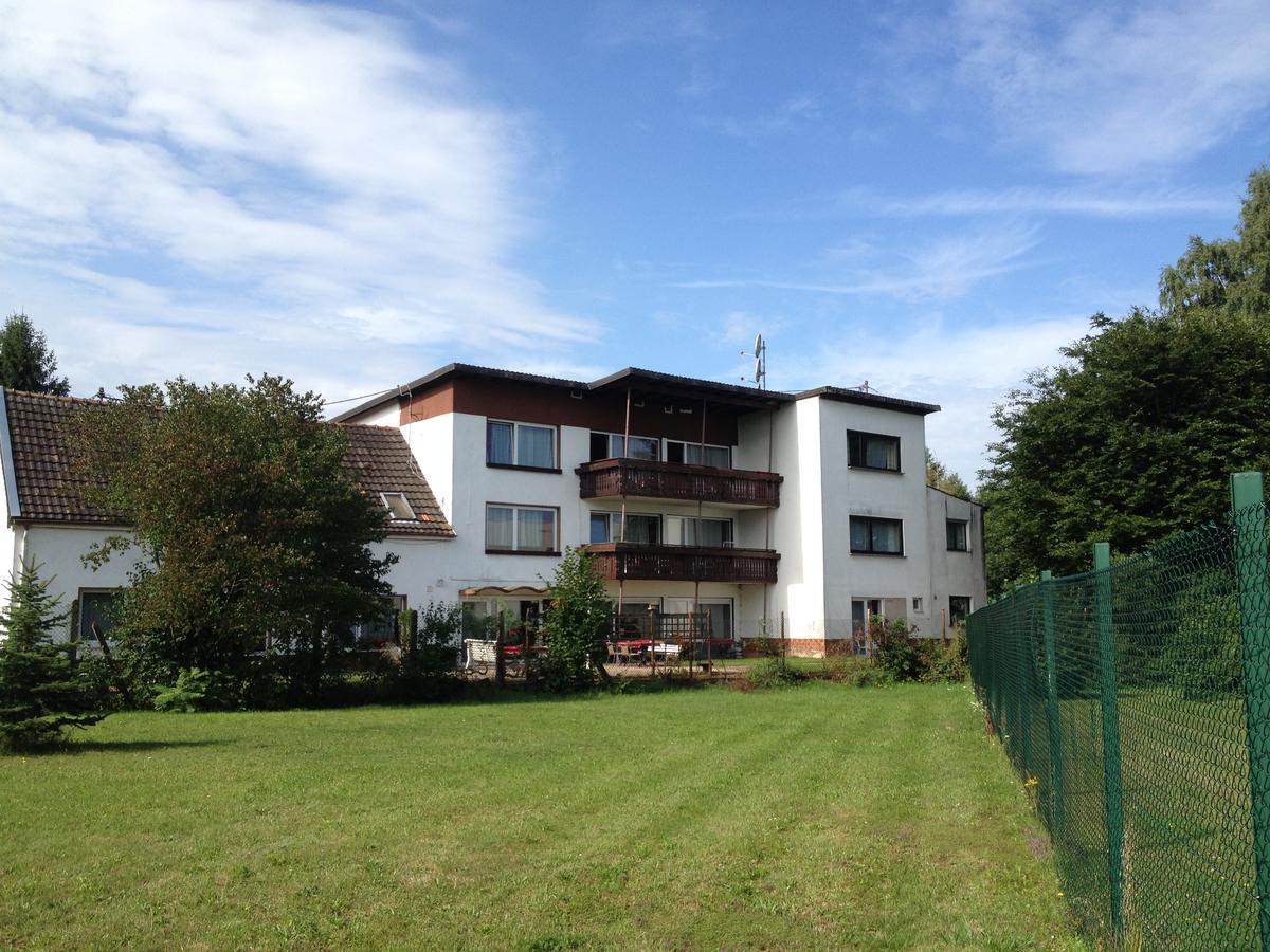 Hotel Saarland Lebach ภายนอก รูปภาพ