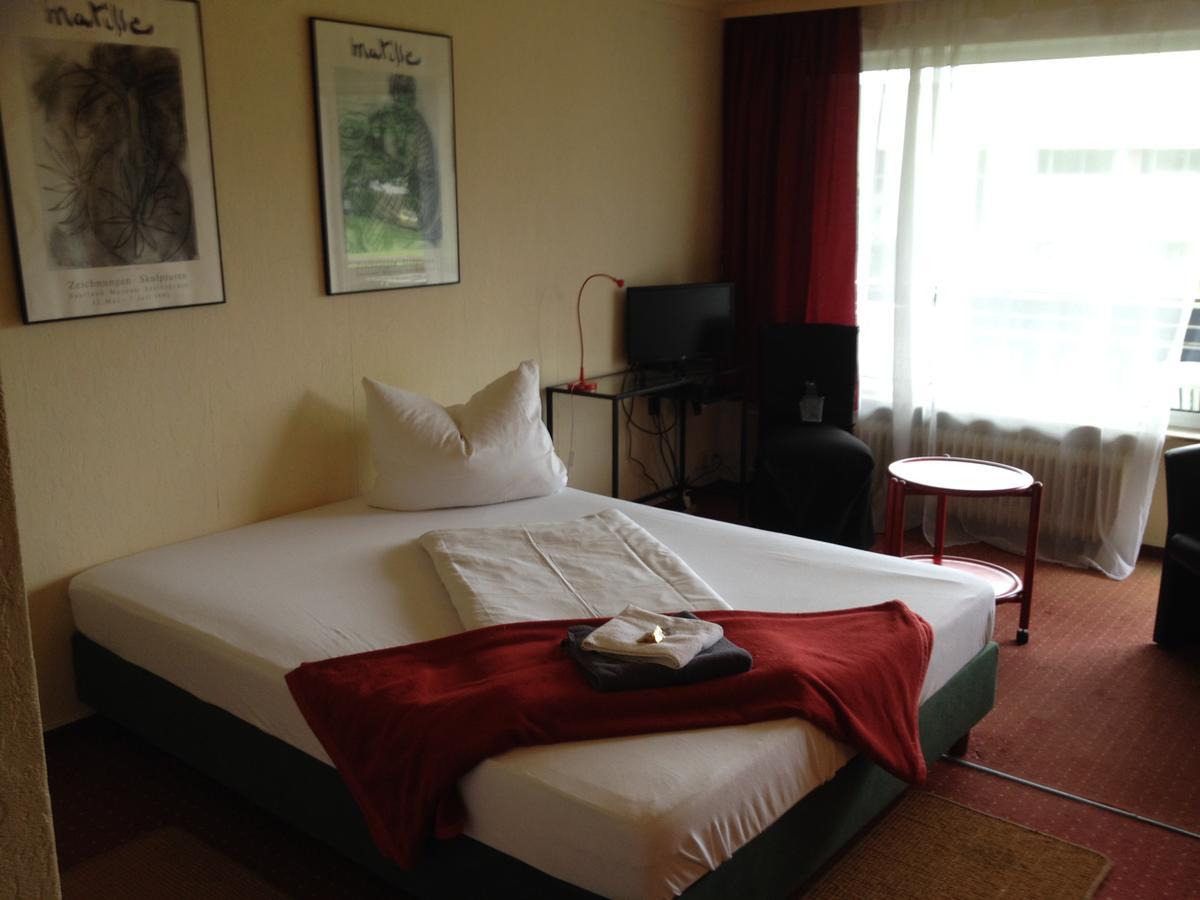 Hotel Saarland Lebach ภายนอก รูปภาพ