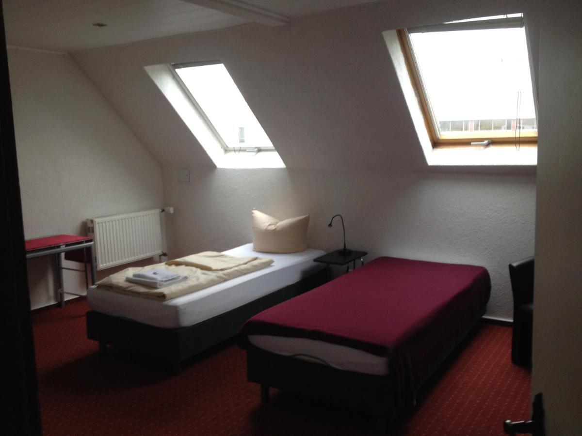 Hotel Saarland Lebach ภายนอก รูปภาพ